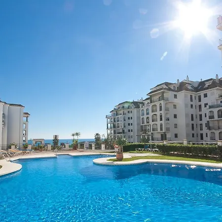 Marina De La Duquesa 904 *