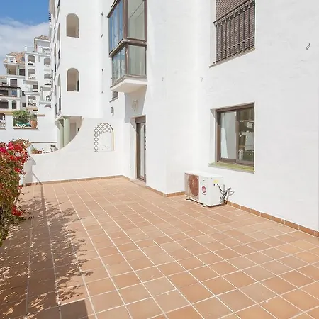 Marina De La Duquesa 904 *
